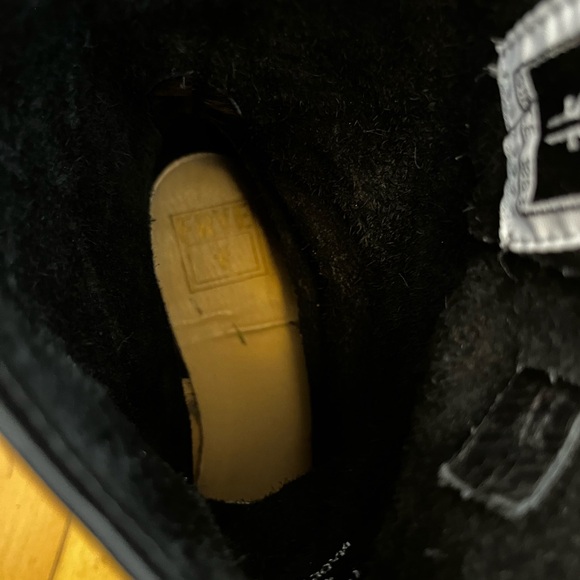 Frye Veronica Black Leather Short Slouch Boots, Size 10 - Picture 12 of 16